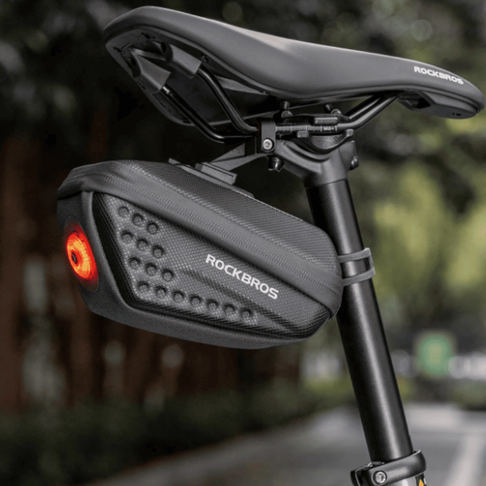 Hard Shell Bike Saddle Bag with Rear Light-0.45L